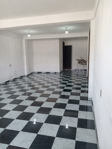 Oficina En Renta 40m2, Col. 2da Amp. Santiago Acahualtepec, Iztapalapa.