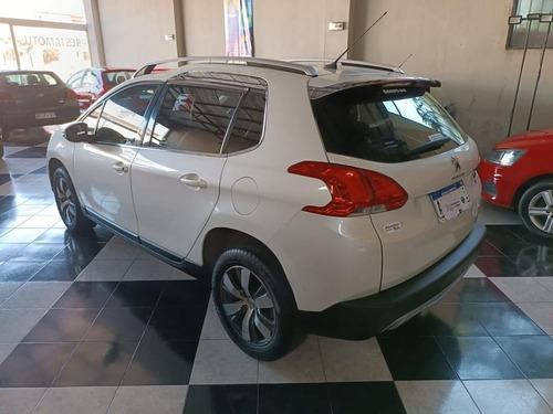 Imagen 7 de 9 de Peugeot 2008 Feline 1.6