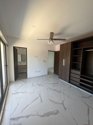 Imagen 8 de 10 de Casa En Renta En Merida De 3 Recamaras, Alberca Y Roof En Di
