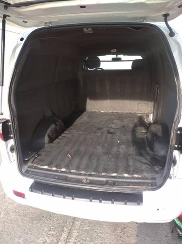 Imagen 5 de 7 de Hyundai H1 Panel