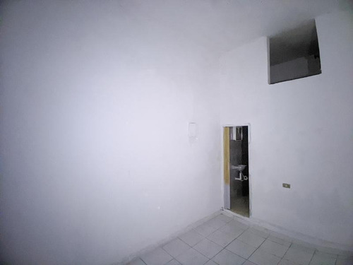 Imagem 4 de 9 de Ref.: 21426 - Casa Terrea Em Barueri Para Aluguel - 21426