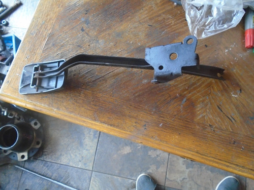 Imagen 3 de 3 de Vendo Pedal De Acelerador De Ford Taurus Año 1996