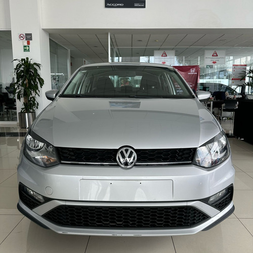Volkswagen Vento 1.6 Confortline plus AT