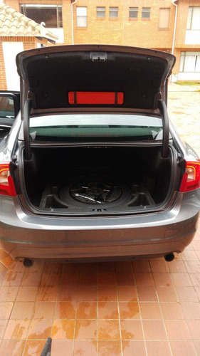 Volvo S60 2017 T4 2.0 Gris Osmio