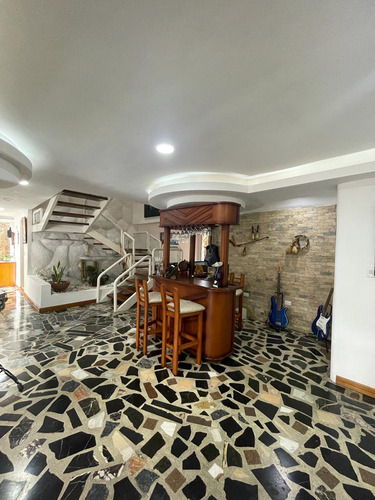 Casa En Venta 432 M2 - Urb. Santa Fe