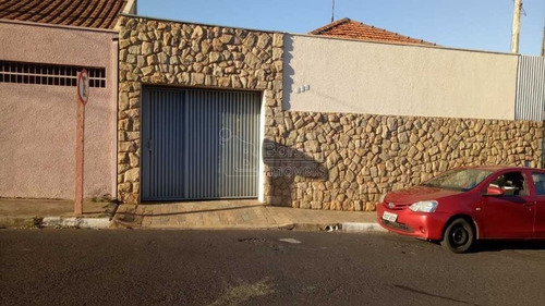 Imagem 1 de 6 de Venda De Casas / Padrão Na Cidade De Araraquara 10848