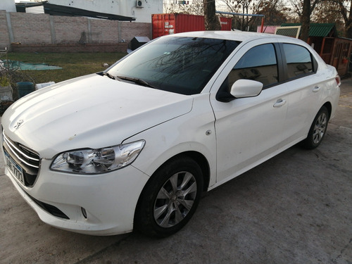 Peugeot 301 1.2