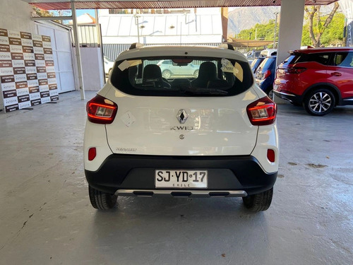 Renault Kwid OUTSIDER 1.0 MT AC 2AB BT