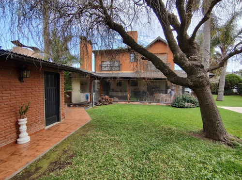 Venta Chalet 4 Ambientes Barrio Privado En Loma Verde!