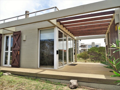 Rosa De La Viuda - Casa B En Punta Del Diablo