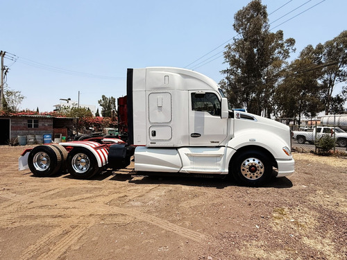 Camion Marca Kenworth Modelo T680 Año 2016