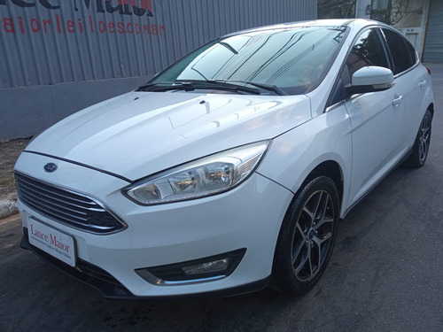 Ford Focus Fastback 2.0 Titanium Flex Powershift 4p