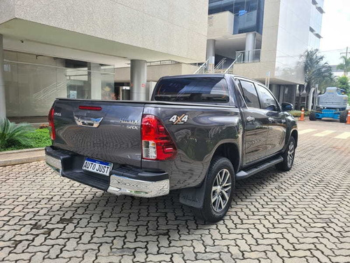 Imagem 6 de 15 de Toyota Hilux Cd Srx 4x4 2.8 Tdi 16v Diesel Aut 2018