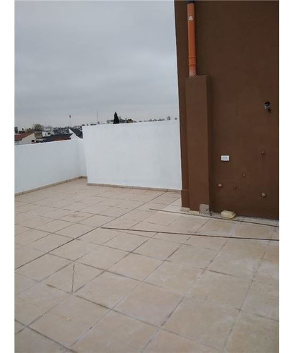 Imagen 2 de 15 de Venta Departamento 2 Amb Con Balcón Y Terraza