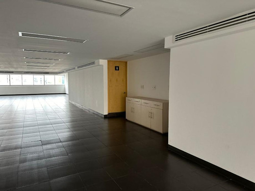 Oficinas En Renta En Río Tiber Piso 6