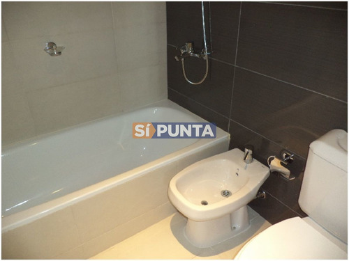 Imagen 9 de 30 de Apartamento En Brava, 2 Dormitorios *