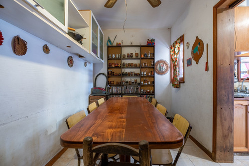 Casa En Venta, La Plata, Con Parque