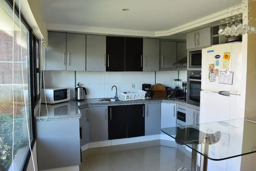 Hermosa Casa A Pasos Del Mar, Disponible Febrero 2021!!