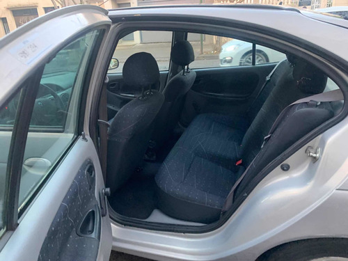 Imagen 5 de 7 de Renault Megane 2007 1.6 Bic Pack Plus