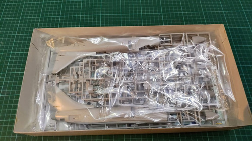 Douglas A-4b Skyhawk - Va-15 Valiosn - Hasegawa (1/48) (Usado)