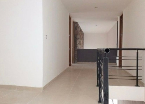 Moderna Casa En Venta - Vista Real Querétaro - Trato Directo