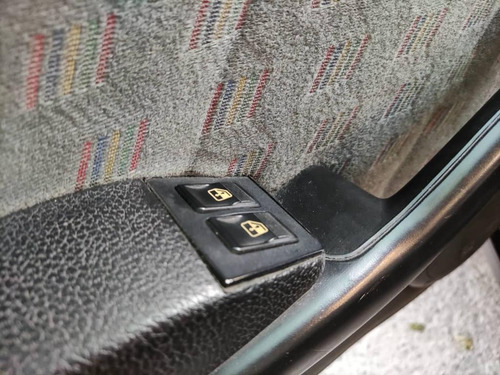 Imagem 12 de 15 de Fiat Uno Elx