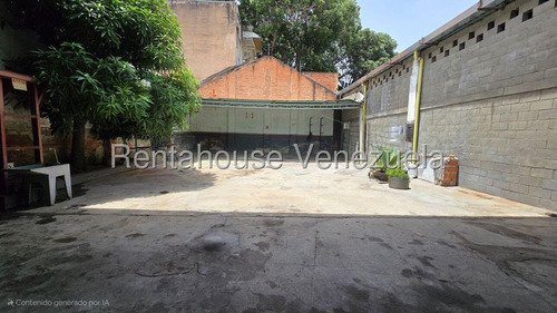 Galpón En Venta Urb. Catia, Caracas. 25-24198 Yf