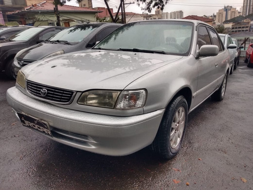 Toyota Corolla Xei 1.8 2001 (aut)
