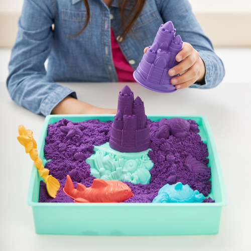 Kinetic Sand, Set Con 454 G De Arena, Moldes Y Herramientas Morado