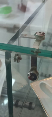 Conector Triple Metalico Brillante Para Vitrina X 4 Und.