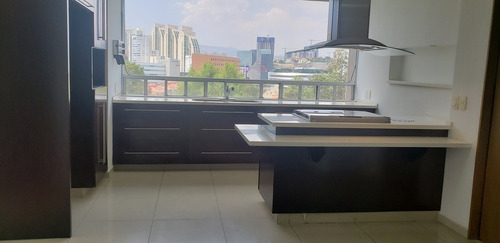 Super Departamento En Calle Cerrada!!