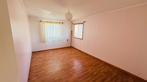 Se Vende Amplia Casa Sector Las Torres 4 Dorm Regularizada
