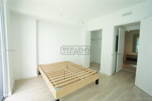 Departamento En Venta Ubicado En Miami, Miami