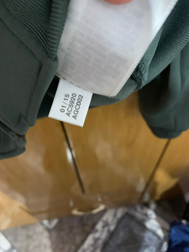 Campera Adidas Pharrell Williams Talle M Inmaculada (Usado)