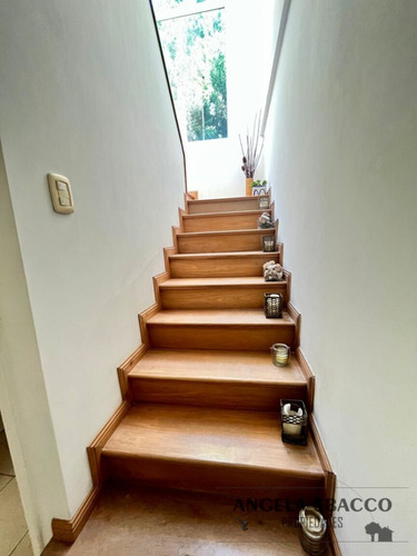 Excelente Casa En San Joaquín.