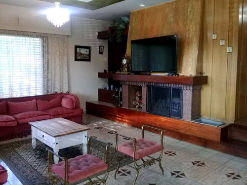 Divina En Venta En Punta Gorda 4 Dorm. 3 Baños 1 Escritorio