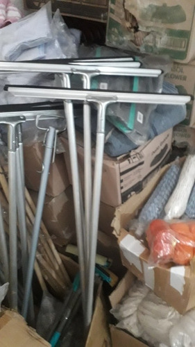 Imagen 4 de 5 de Araganes De Alumino Y Cabos De Porta Mopa