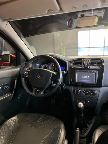 Renault Sandero Stepway 1.6 Privilege 105cv