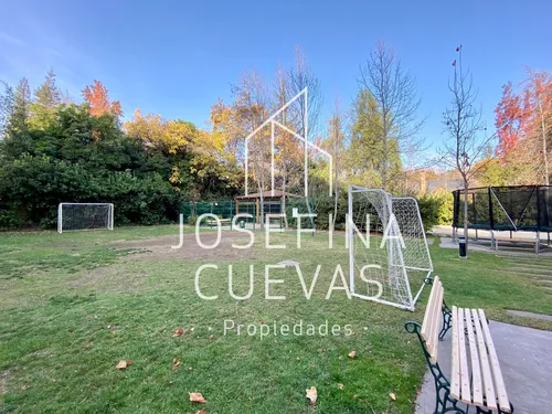 Avenida Las Condes, Mall Sport, La Cabaña. Las Condes
