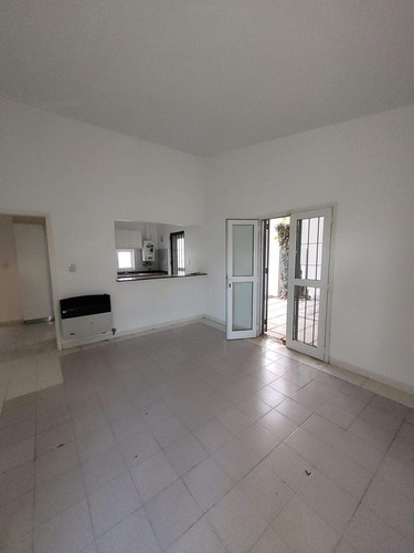 Casa En Venta - Barrio Arguello - Una Planta - Dos Dormitorios Con Pileta - Apto Credito