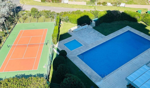 Imagen 28 de 30 de Oportunidad En Venta. Edificio Fragata. Punta Del Este. Playa Mansa. Frente Al Mar. - Punta Del Este Mansa