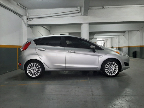 Ford Fiesta Kinetic Design 1.6 Titanium 120cv