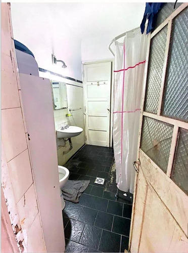Casa En Venta - 5 Dormitorios 2 Baños - Cochera - 166mts2 - Bahía Blanca