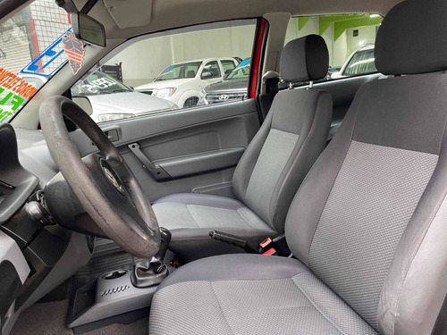 Imagem 10 de 11 de Volkswagen Gol 2013 1.0 Total Flex 5p