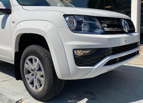 Imagen 12 de 15 de Volkswagen Amarok D/cabina V-6 Comfortline 4x4 0km My2023