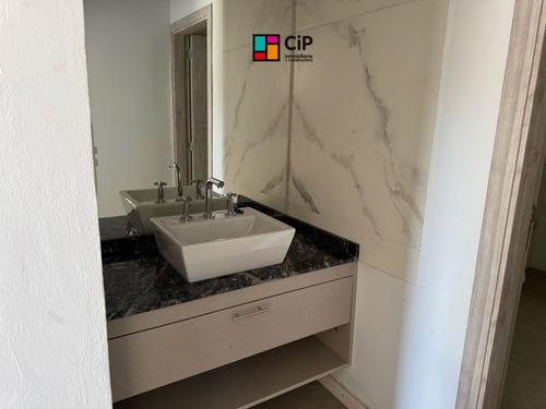 Venta De Casa En Carpinteria A Minutos De Merlo