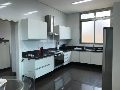 Casa De Alto Padrão, 4 Suítes, Piscina, Lazer Completo, Vista Maravilhosa, Para Locação Em Alphaville. - 833