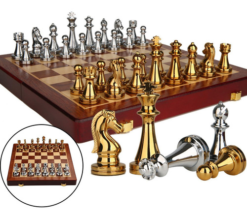 Juego De Ajedrez Medieval Con Tablero De Ajedrez Oro Plata