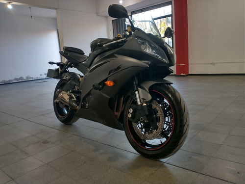 Yamaha R6