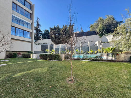 En Primer Piso, Con Jardín Y Vista A Verde Con Conectividad